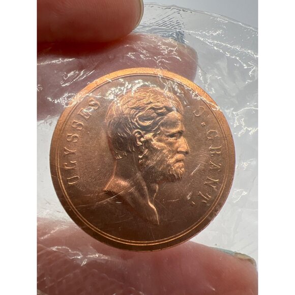 Ronald Reagan & Ulysses S. Grant Commemorative Coins In Display Box - Picture 6 of 7